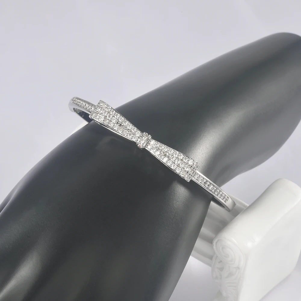 Luxury Bracelet Hand Jewelry  For Women