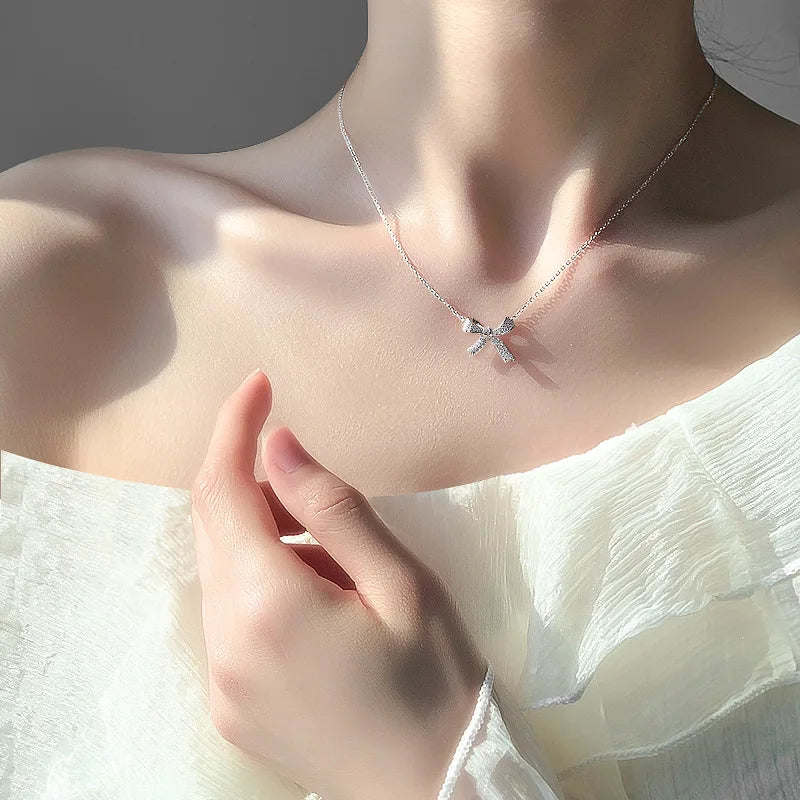 New Shiny Bowknot Pendant Necklaces For Women