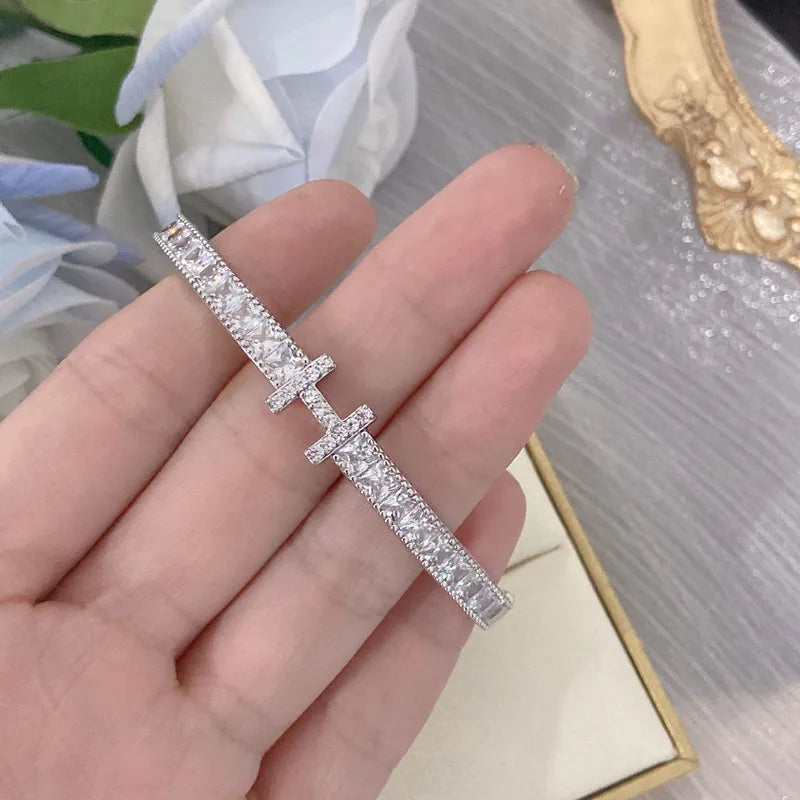 Classic Design Fashion Jewelry Full Crystal Letter